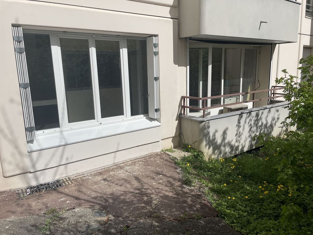Appartement T4 LA VERPILLIERE 119000€ Alexandre Lachaud IMMOBILIER Appartement T4 LA VERPILLIERE 119000€ Alexandre Lachaud IMMOBILIER