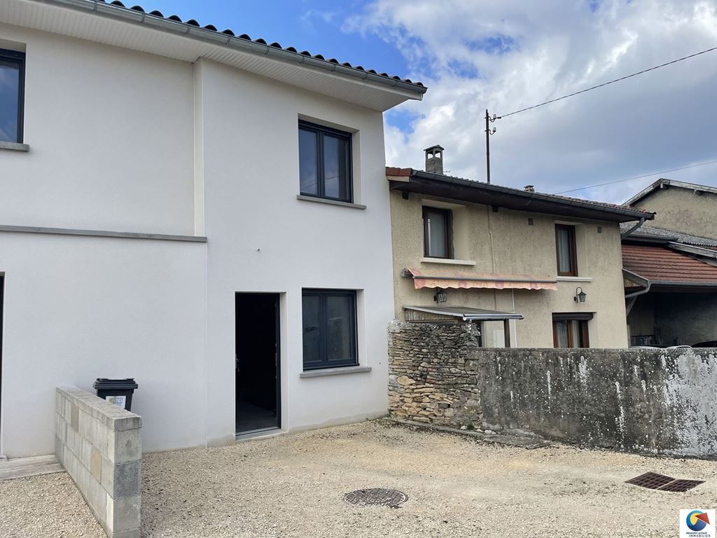 Maison de village FOUR 105000€ Alexandre Lachaud IMMOBILIER Maison de village FOUR 105000€ Alexandre Lachaud IMMOBILIER