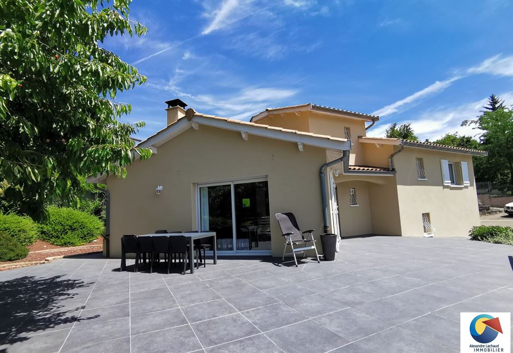 Villa ST QUENTIN FALLAVIER 429000€ Alexandre Lachaud IMMOBILIER Villa ST QUENTIN FALLAVIER 429000€ Alexandre Lachaud IMMOBILIER