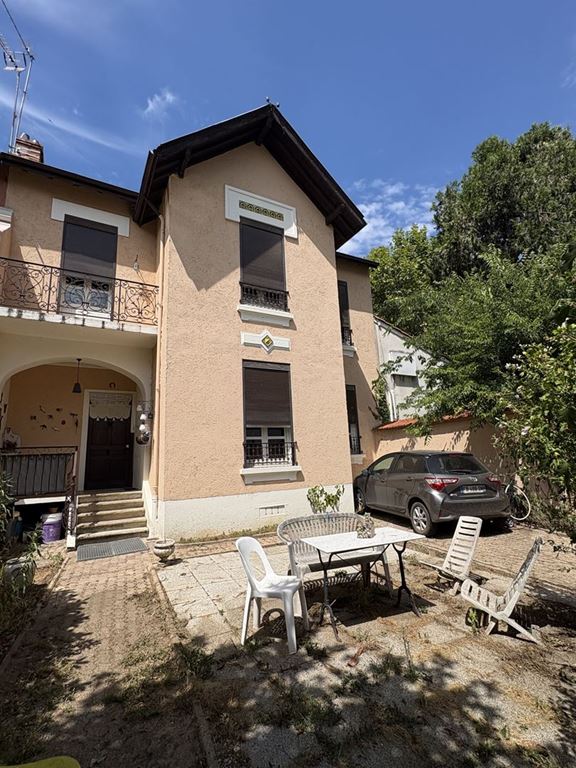 Maison VILLEURBANNE 425000€ Alexandre Lachaud IMMOBILIER Maison VILLEURBANNE 425000€ Alexandre Lachaud IMMOBILIER