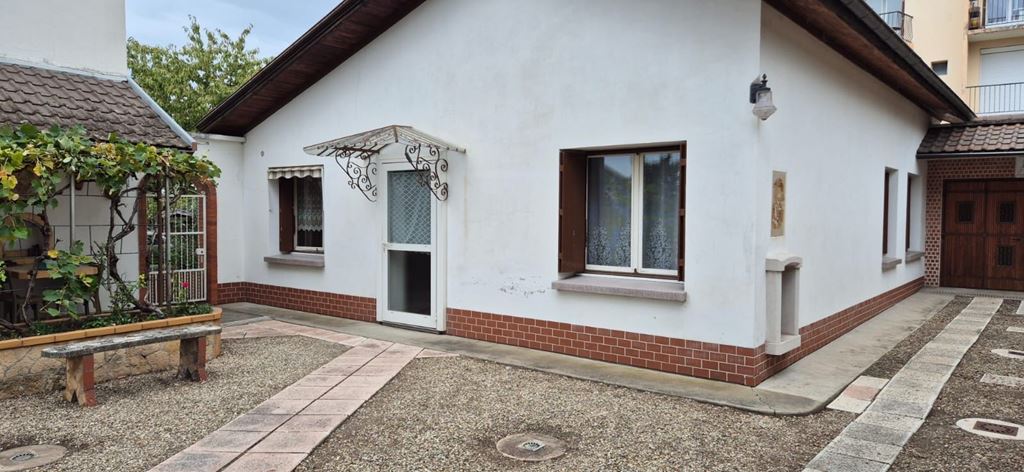 Maison BOURGOIN JALLIEU 209000€ Alexandre Lachaud IMMOBILIER Maison BOURGOIN JALLIEU 209000€ Alexandre Lachaud IMMOBILIER