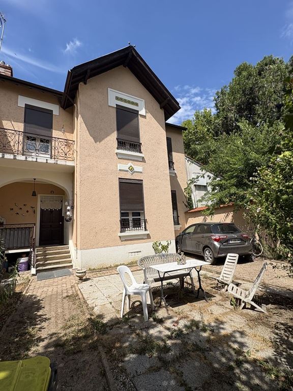 Maison VILLEURBANNE 399000€ Alexandre Lachaud IMMOBILIER Maison VILLEURBANNE 399000€ Alexandre Lachaud IMMOBILIER