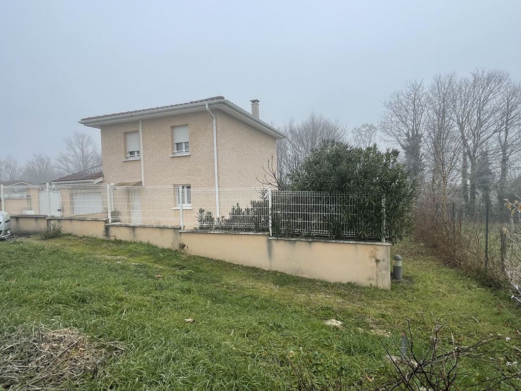Villa CHARVIEU CHAVAGNEUX 289000€ Alexandre Lachaud IMMOBILIER Villa CHARVIEU CHAVAGNEUX 289000€ Alexandre Lachaud IMMOBILIER