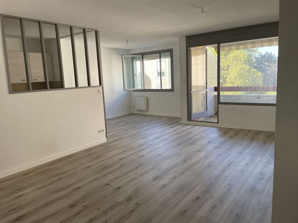 Appartement T5 BOURGOIN JALLIEU 230000€ Alexandre Lachaud IMMOBILIER Appartement T5 BOURGOIN JALLIEU 230000€ Alexandre Lachaud IMMOBILIER